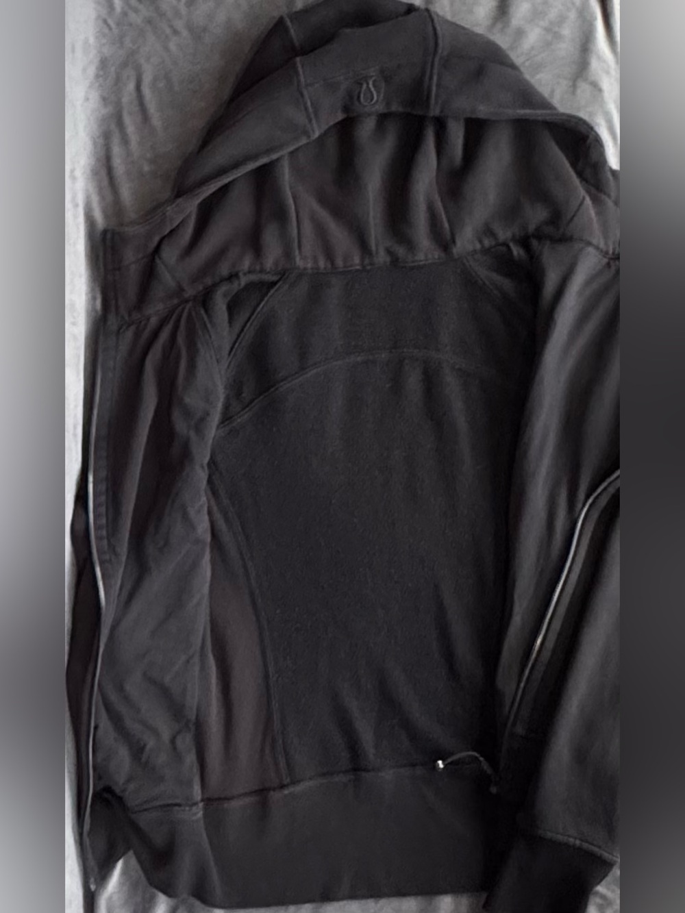 Lululemon Scuba Full-Zip Hoodie Black Size 8 Cotton EUC - Picture 3 of 5
